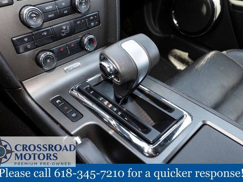 Used 2010 Ford Mustang Convertible RWD image 33