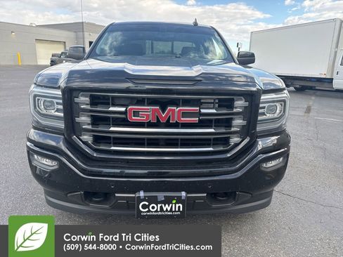 Used 2018 GMC Sierra 1500 SLT w/ All Terrain X Package image 9