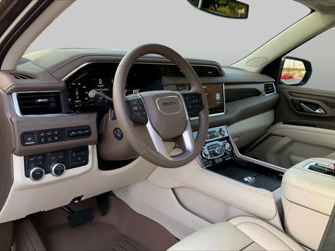 Used 2024 GMC Yukon Denali w/ Max Trailering Package AWD/4WD image 17