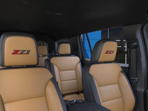 New 2027 Chevrolet Traverse Z71 w/ Driver Confidence Package AWD/4WD image 25