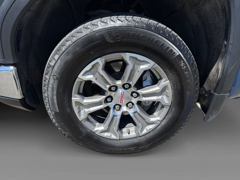 Used 2024 GMC Sierra 1500 SLT AWD/4WD image 9