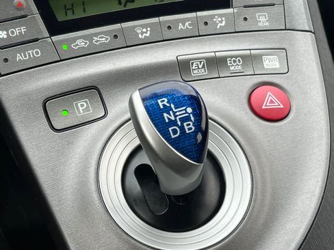 Used 2013 Toyota Prius Four image 24