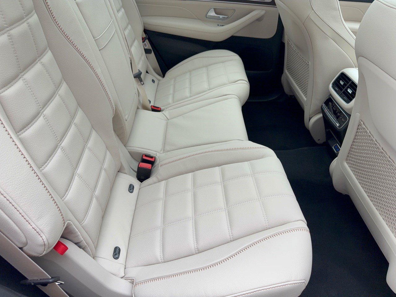 New 2027 Mercedes-Benz GLS 450 4MATIC image 29