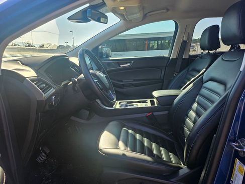 Used 2024 Ford Edge SEL w/ Convenience Package image 9