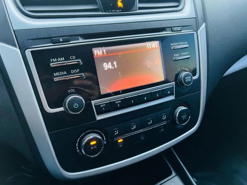 Used 2016 Nissan Altima 2.5 SR w/ LED Appearance Package image 36