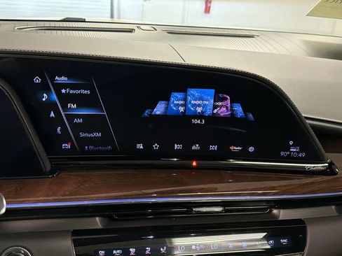 Used 2022 Cadillac Escalade Sport Platinum w/ Heavy-Duty Trailer Package AWD/4WD image 38