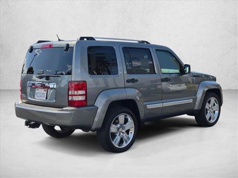 Used 2012 Jeep Liberty Limited Jet w/ Comfort/Convenience Group AWD/4WD image 5