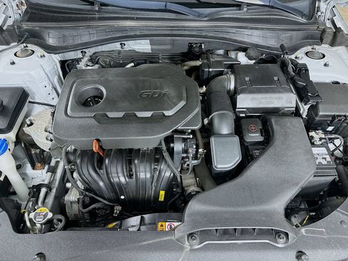 Used 2020 Kia Optima LX FWD image 12
