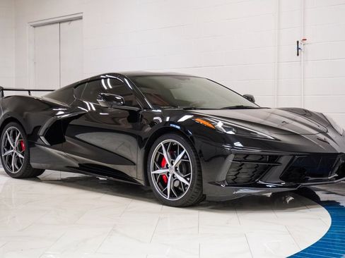 Used 2021 Chevrolet Corvette Stingray Coupe w/ 1LT image 5