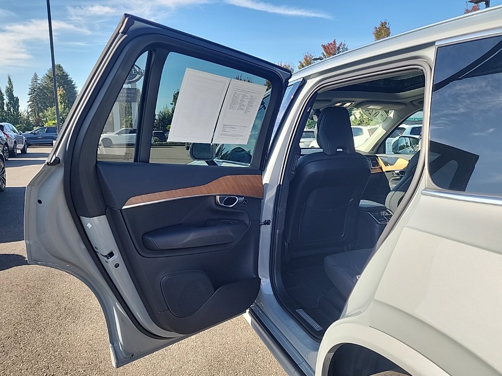 Used 2024 Volvo XC90 T8 Plus w/ Protection Package Premier AWD/4WD image 15
