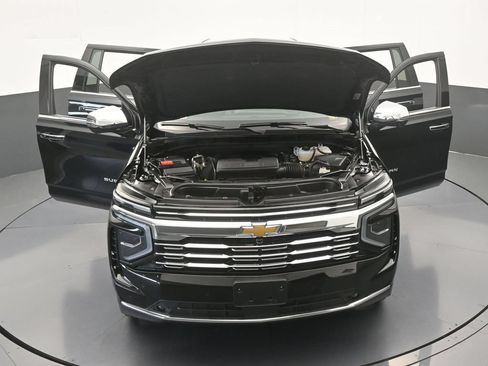 Used 2026 Chevrolet Suburban Premier AWD/4WD image 80