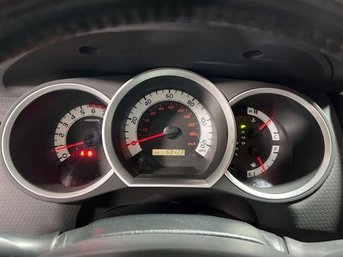 Used 2013 Toyota Tacoma PreRunner image 22