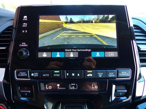 Used 2023 Honda Odyssey Touring image 30