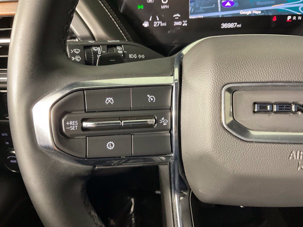 Used 2025 GMC Yukon Denali AWD/4WD image 24