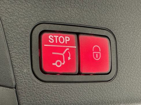 Certified 2024 Mercedes-Benz GLS 450 4MATIC image 22