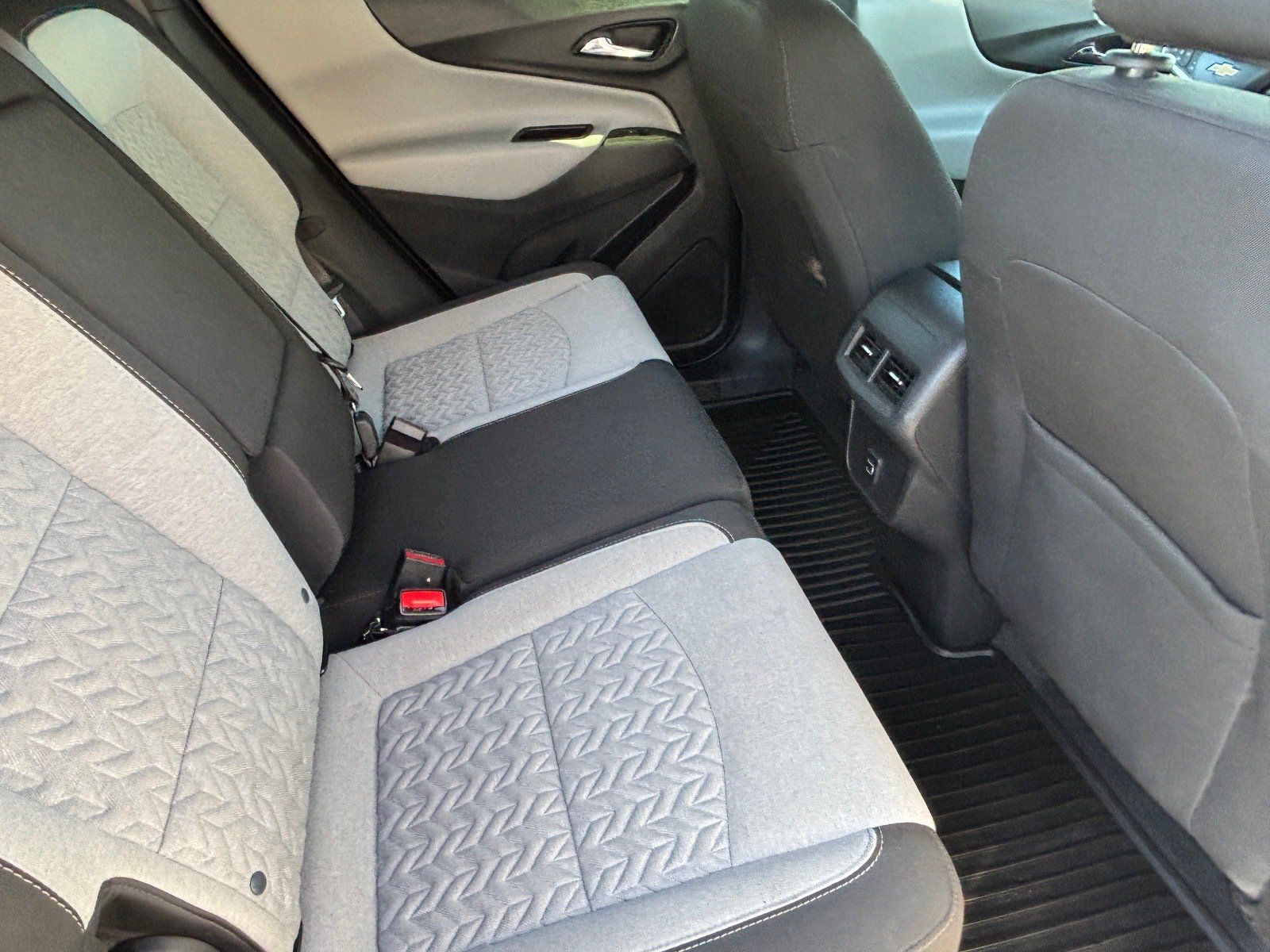 Used 2024 Chevrolet Equinox LS w/ Driver Confidence II Package FWD image 29