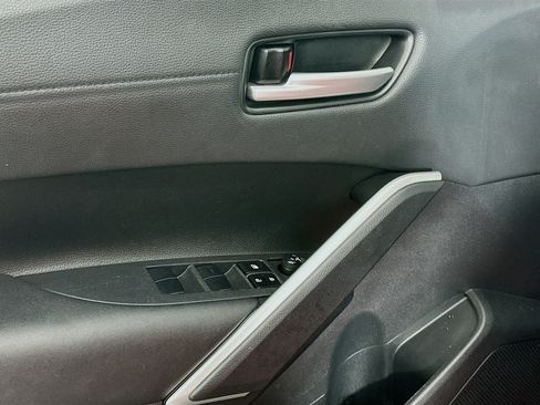 Used 2024 Toyota Corolla Cross XLE FWD image 15