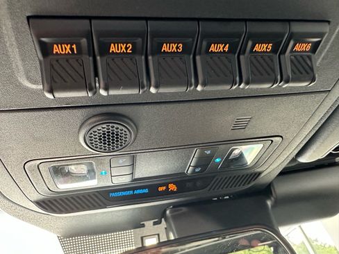 Certified 2025 Ford Bronco Badlands AWD/4WD image 39