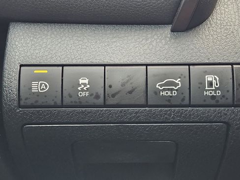 Used 2024 Toyota Camry SE image 23