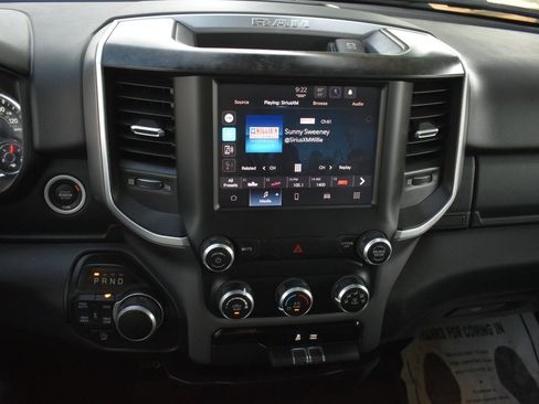Used 2022 RAM 1500 Big Horn AWD/4WD image 22