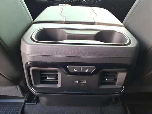 Used 2025 Chevrolet Silverado 1500 ZR2 image 13