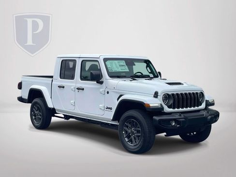 New 2026 Jeep Gladiator Sport AWD/4WD image 2