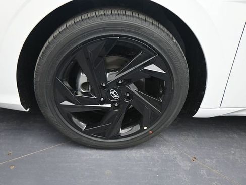 New 2026 Hyundai Elantra SEL Sport Premium FWD image 21
