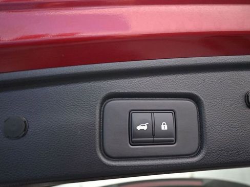 Used 2024 Nissan Pathfinder Platinum w/ Cargo Package image 9