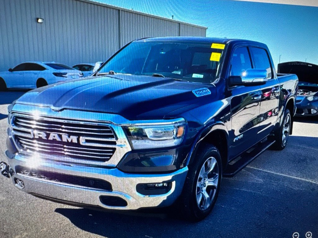 Used 2019 RAM 1500 Laramie AWD/4WD image 1