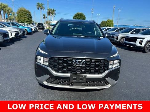 Used 2023 Hyundai Santa Fe SEL FWD image 2