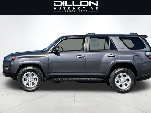 Used 2021 Toyota 4Runner SR5 Premium w/ Moonroof Package AWD/4WD image 7