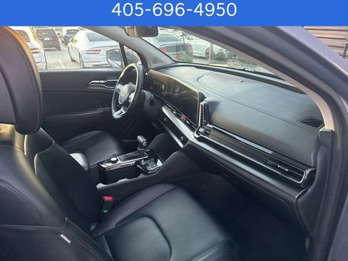 Used 2023 Kia Sportage EX image 24