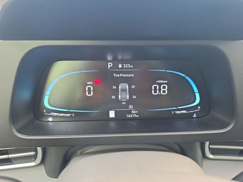 Certified 2025 Hyundai Elantra SE FWD image 16