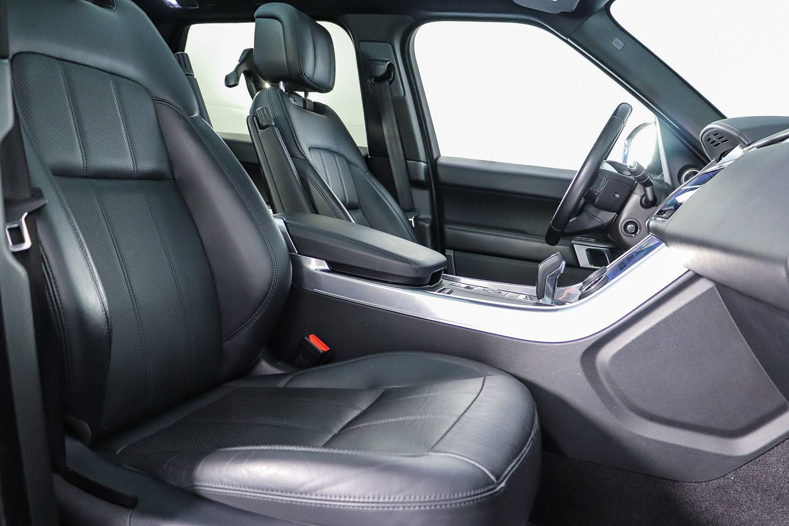 Used 2019 Land Rover Range Rover Sport HSE AWD/4WD image 17