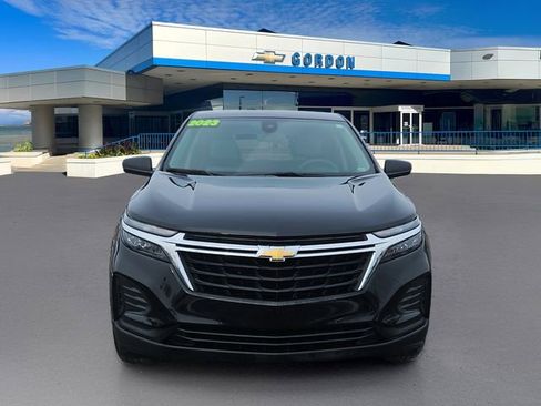 Used 2023 Chevrolet Equinox LS w/ LS Convenience Package image 2