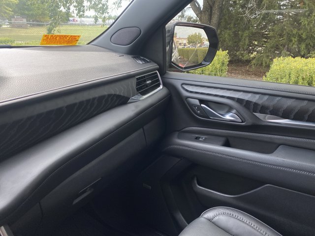 Used 2024 GMC Yukon Denali w/ Advanced Technology Package AWD/4WD image 29