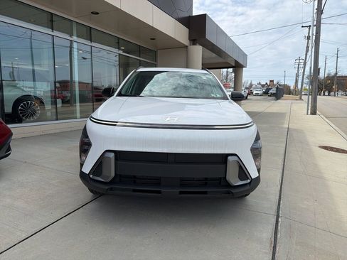 New 2026 Hyundai Kona SEL Sport AWD/4WD image 2