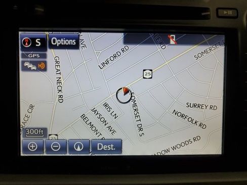 Used 2015 Toyota Highlander XLE image 19