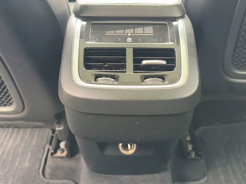 Used 2019 Volvo XC90 T5 Momentum AWD/4WD image 29