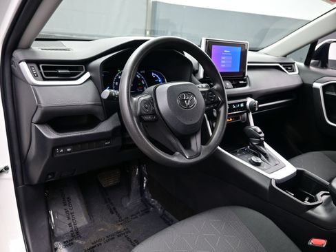 Used 2024 Toyota RAV4 XLE w/ Convenience Package AWD/4WD image 13