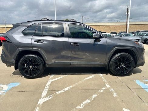 Used 2024 Toyota RAV4 XLE Premium image 4