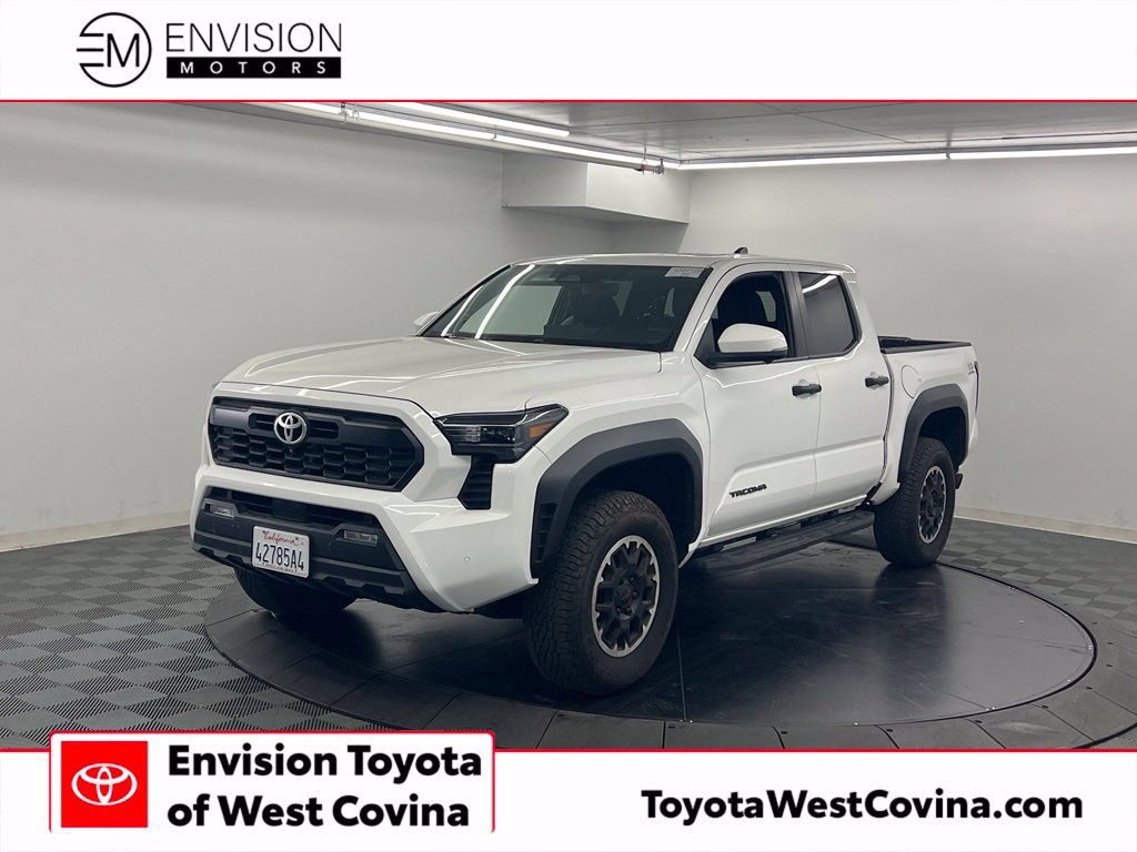 Used 2024 Toyota Tacoma TRD Off-Road w/ TRD Off Road Premium Package AWD/4WD image 1