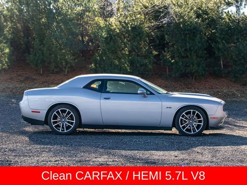 Used 2023 Dodge Challenger R/T image 10