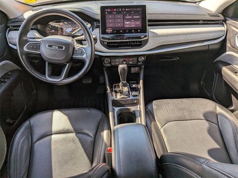 Used 2022 Jeep Compass Latitude w/ Sun and Sound Group image 2