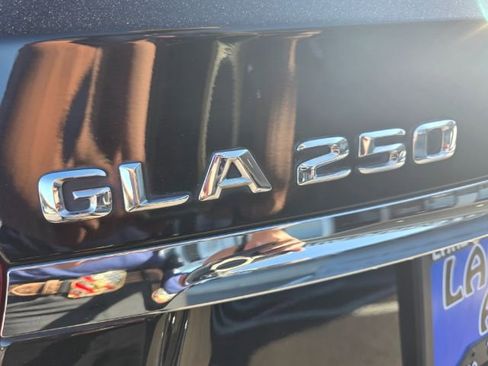 Used 2015 Mercedes-Benz GLA 250 4MATIC image 10