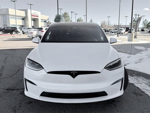 Used 2023 Tesla Model X image 3