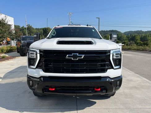Used 2025 Chevrolet Silverado 3500 LT w/ Trail Boss Package AWD/4WD image 32