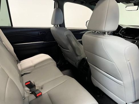 Used 2023 Honda Passport EX-L image 14