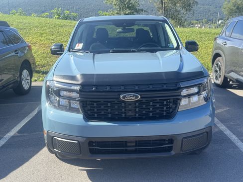 Used 2023 Ford Maverick XLT w/ XLT Luxury Package FWD image 2