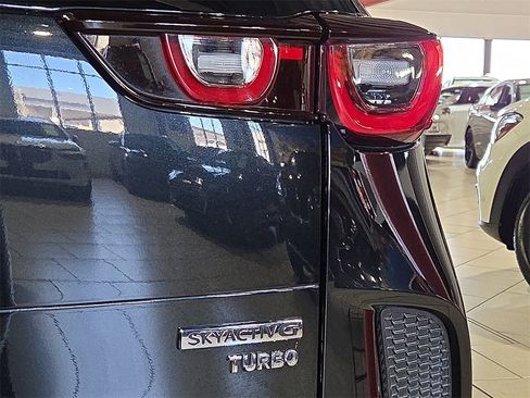 Used 2024 MAZDA CX-50 2.5 Turbo w/ Cargo Package image 11